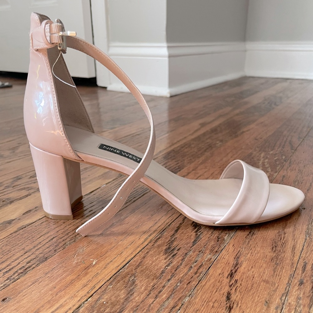 Nine West Natural Ankle Strap Heels. Size 9